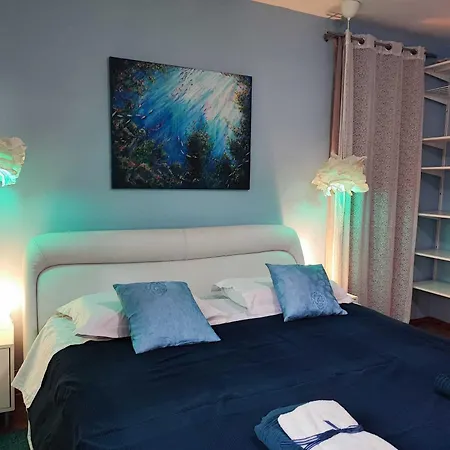 アパート Two Bedroom Apartmant Marijano With Garden