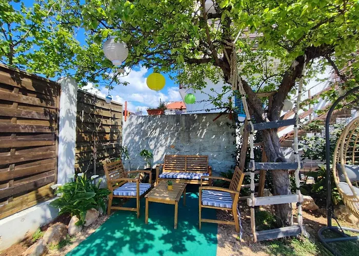 Appartamento Marijano Dvosobni Apartman S Vrtom Zara